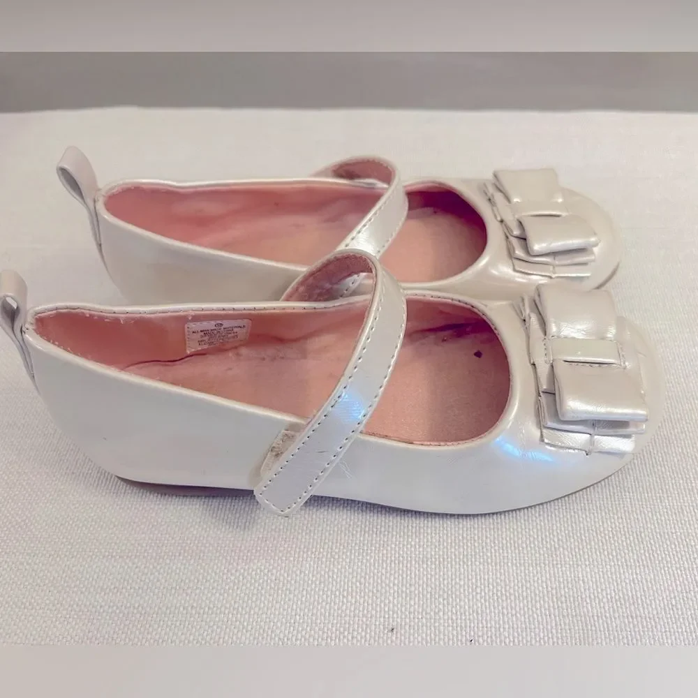 Girls Pearl White Bow Slippers Size‎ 10